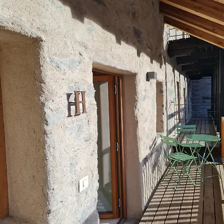 La Corte Maison De Emilie